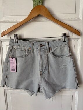 WILD FABLE SUPER HIGH RISE CUTOFF SHORTS